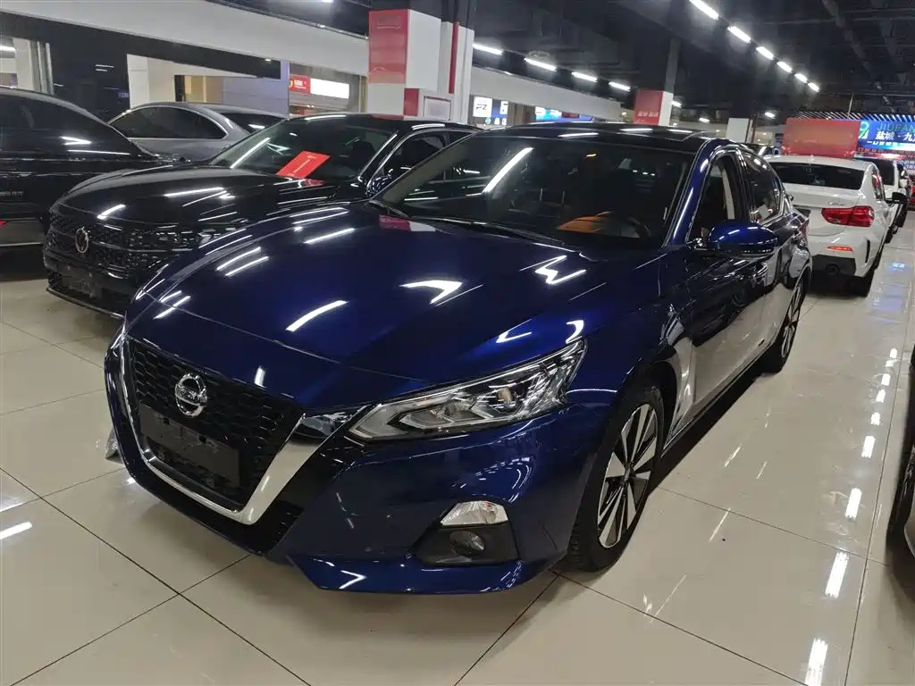 NISSAN TEANA