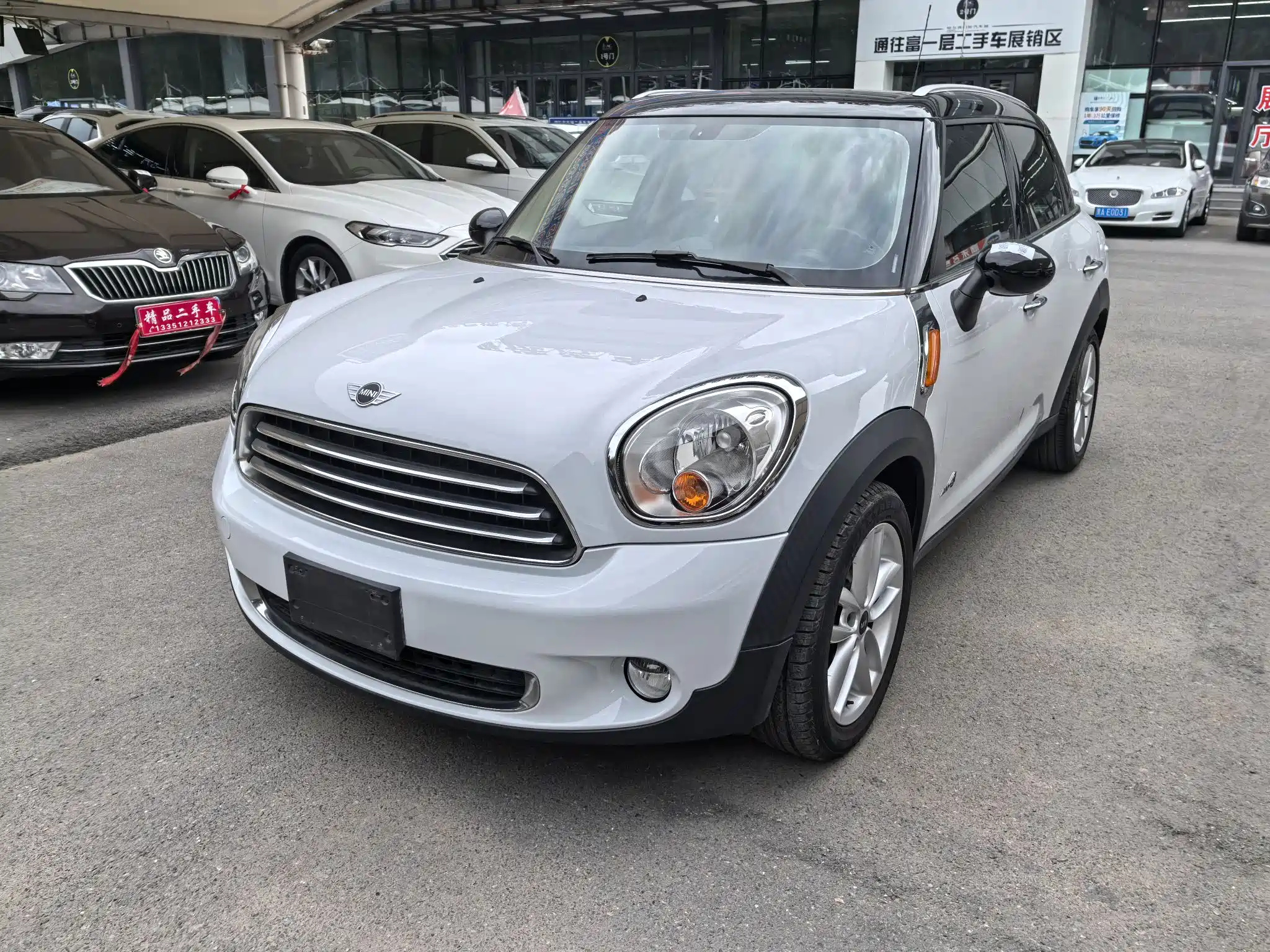 MINI COUNTRYMAN