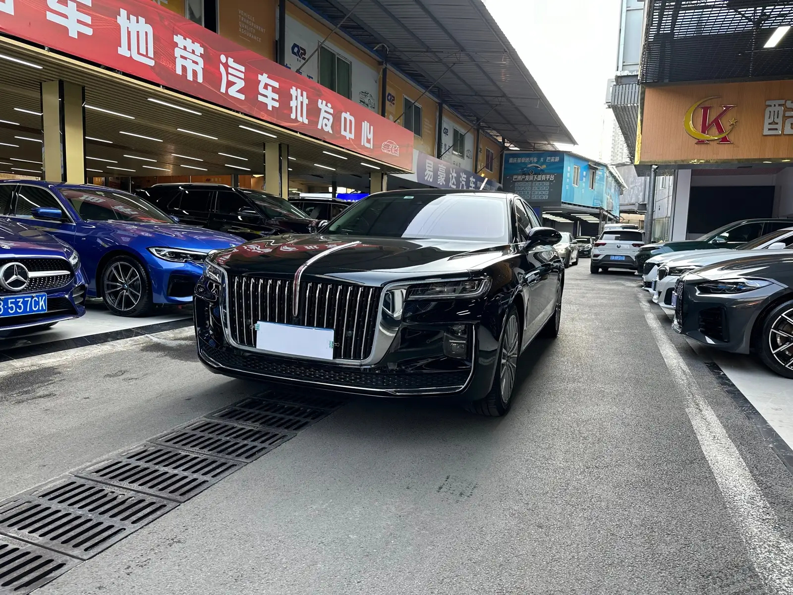 HONGQI H9