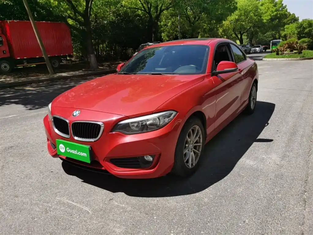 BMW 2-SERIES