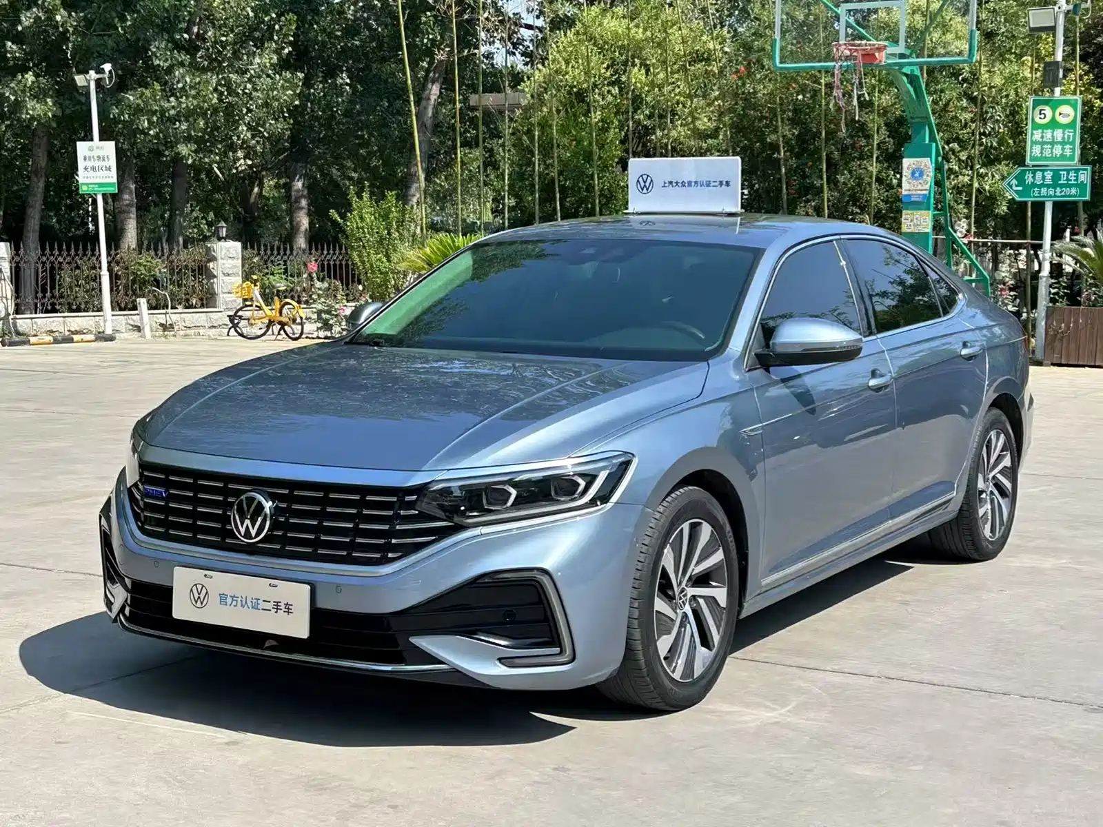 VOLKSWAGEN PASSAT NEW ENERGY