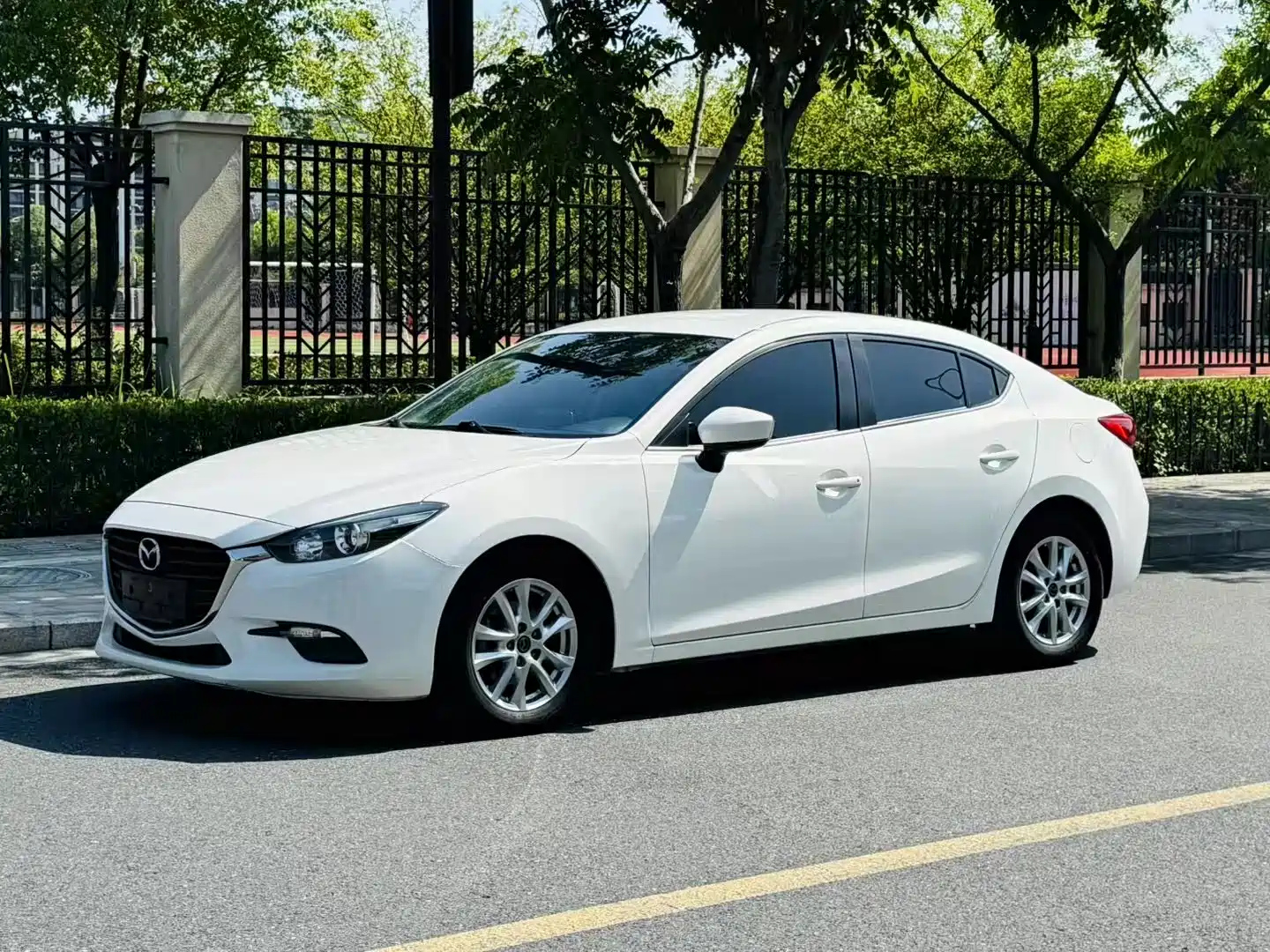 MAZDA 3 AXELA