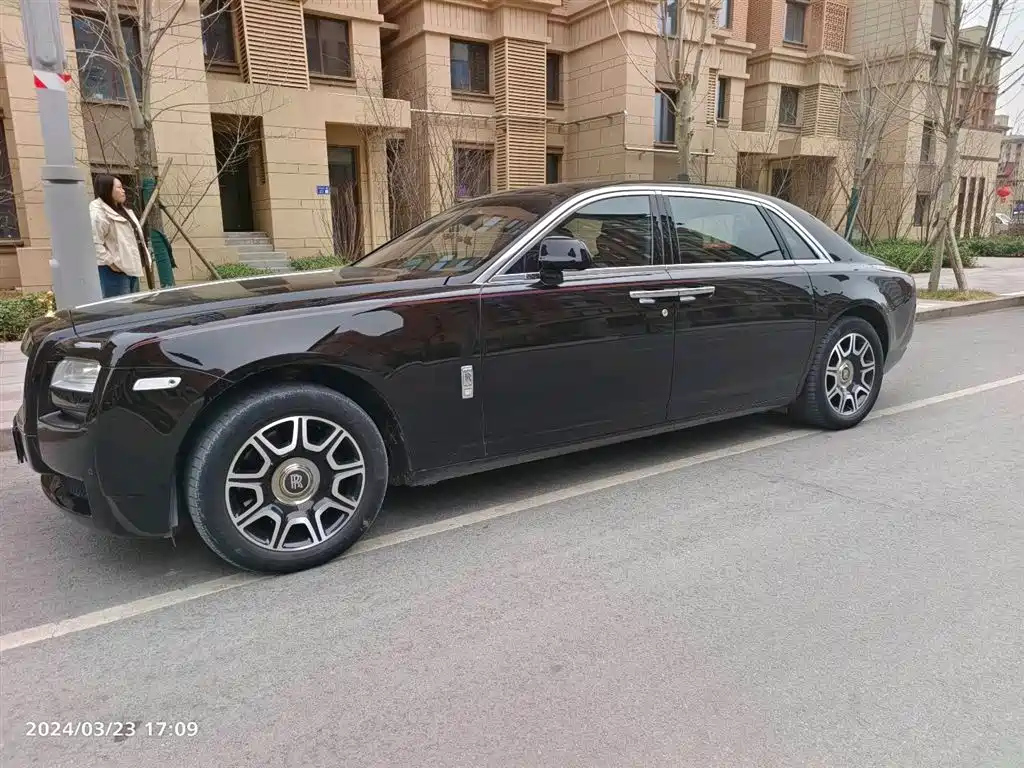 ROLLS ROYCE GHOST