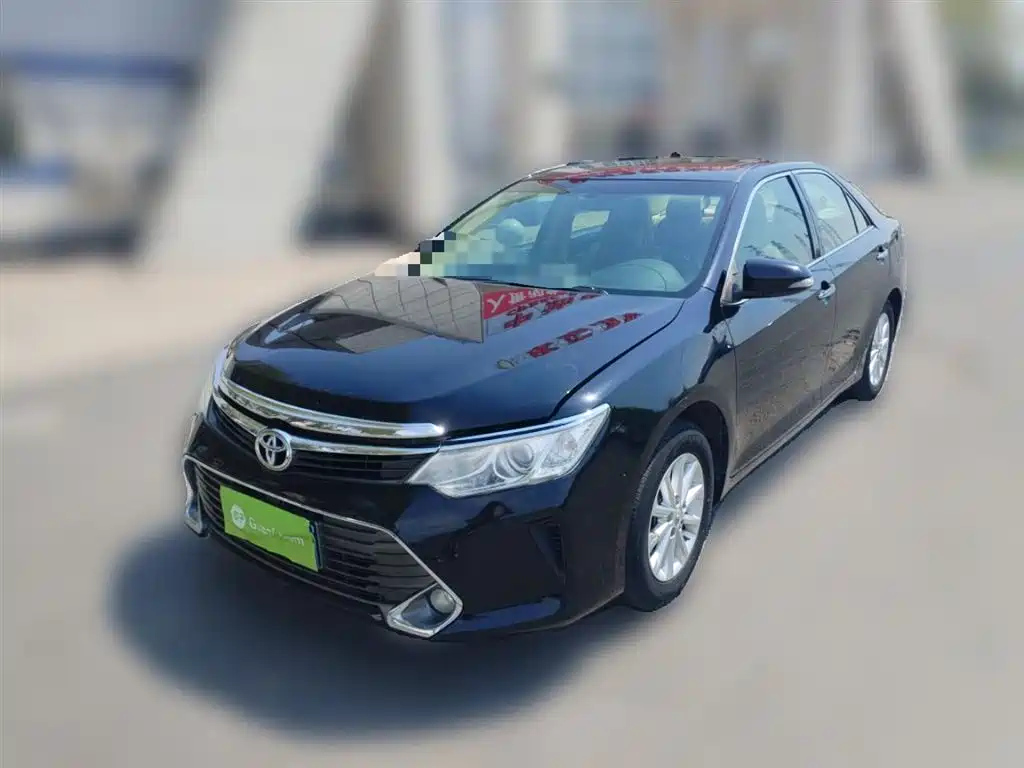 TOYOTA CAMRY