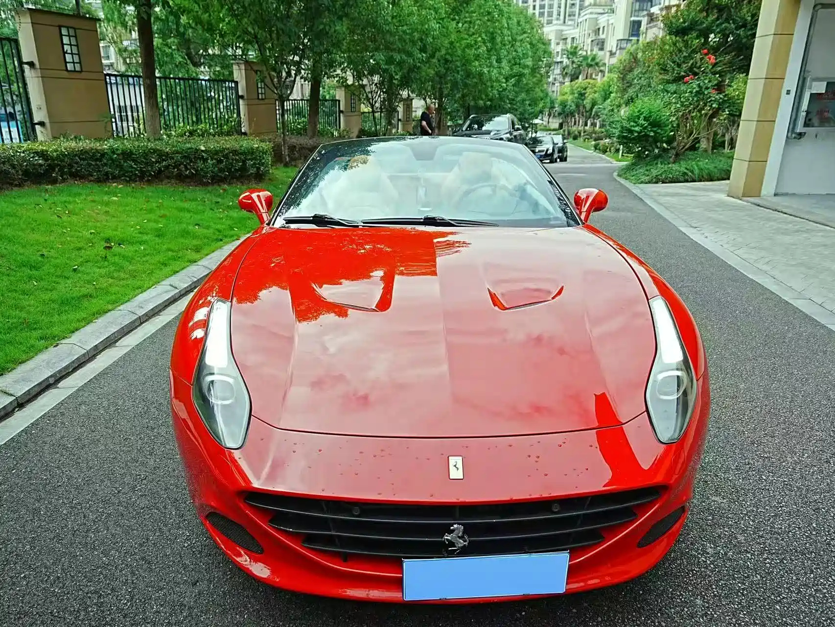 FERRARI CALIFORNIA T