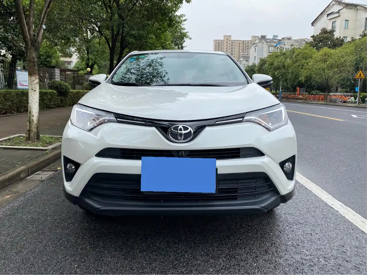 TOYOTA RAV4 RONGFANG