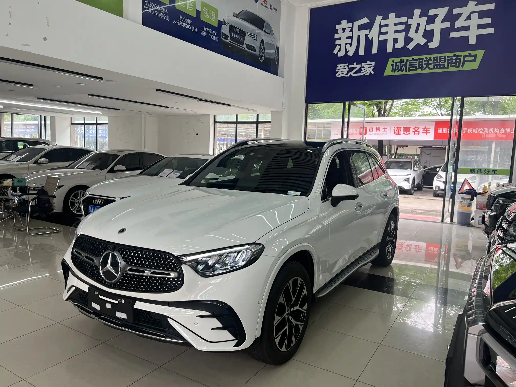 MERCEDES BENZ GLC