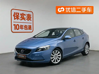 volvo v40