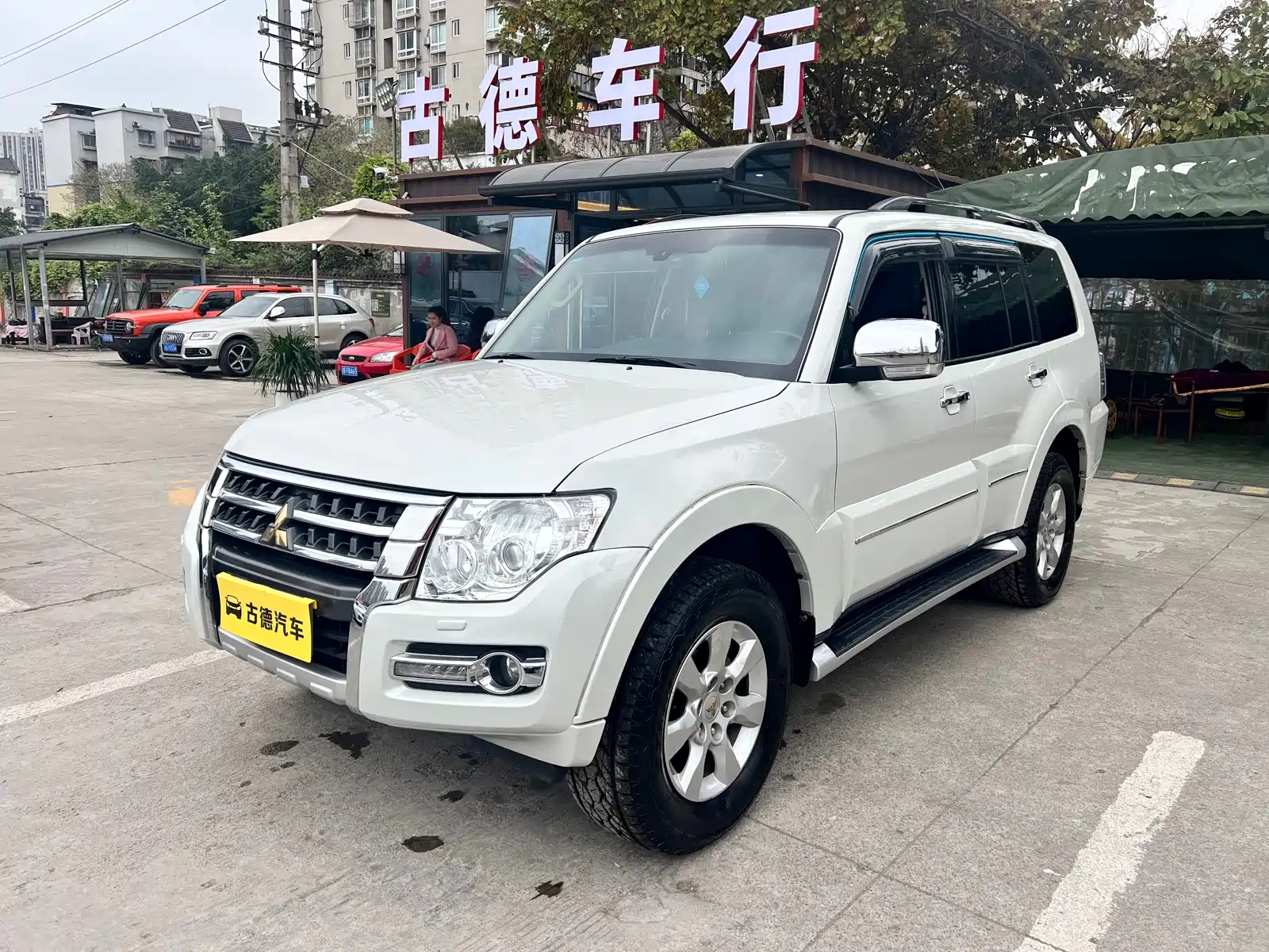 MITSUBISHI PAJERO IMPORT
