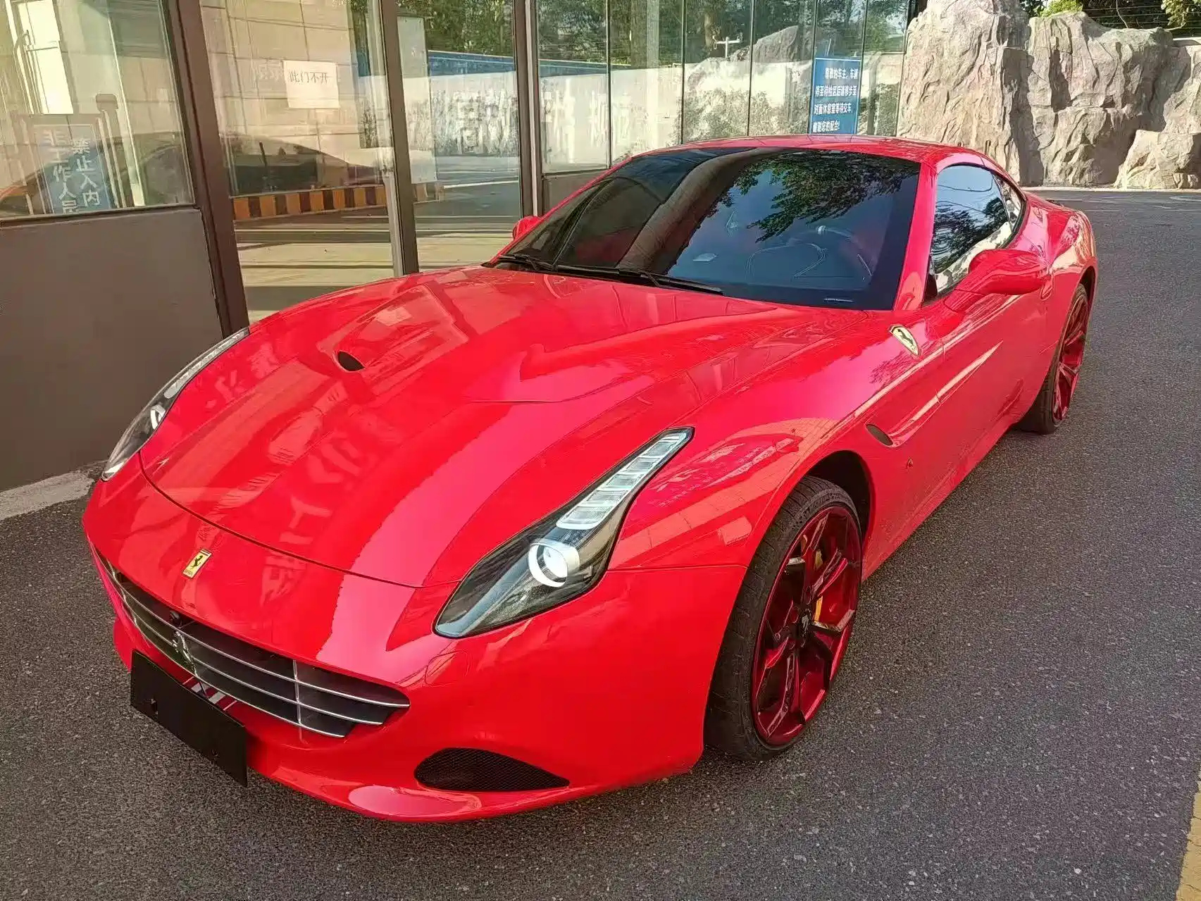 FERRARI CALIFORNIA T