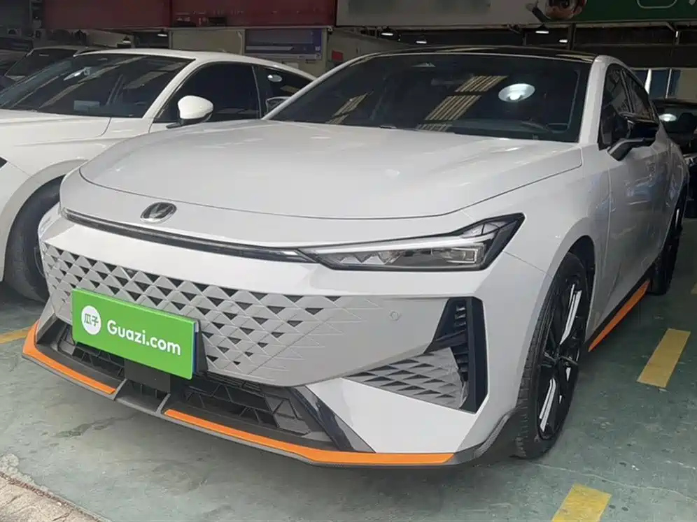 CHANGAN UNI-V