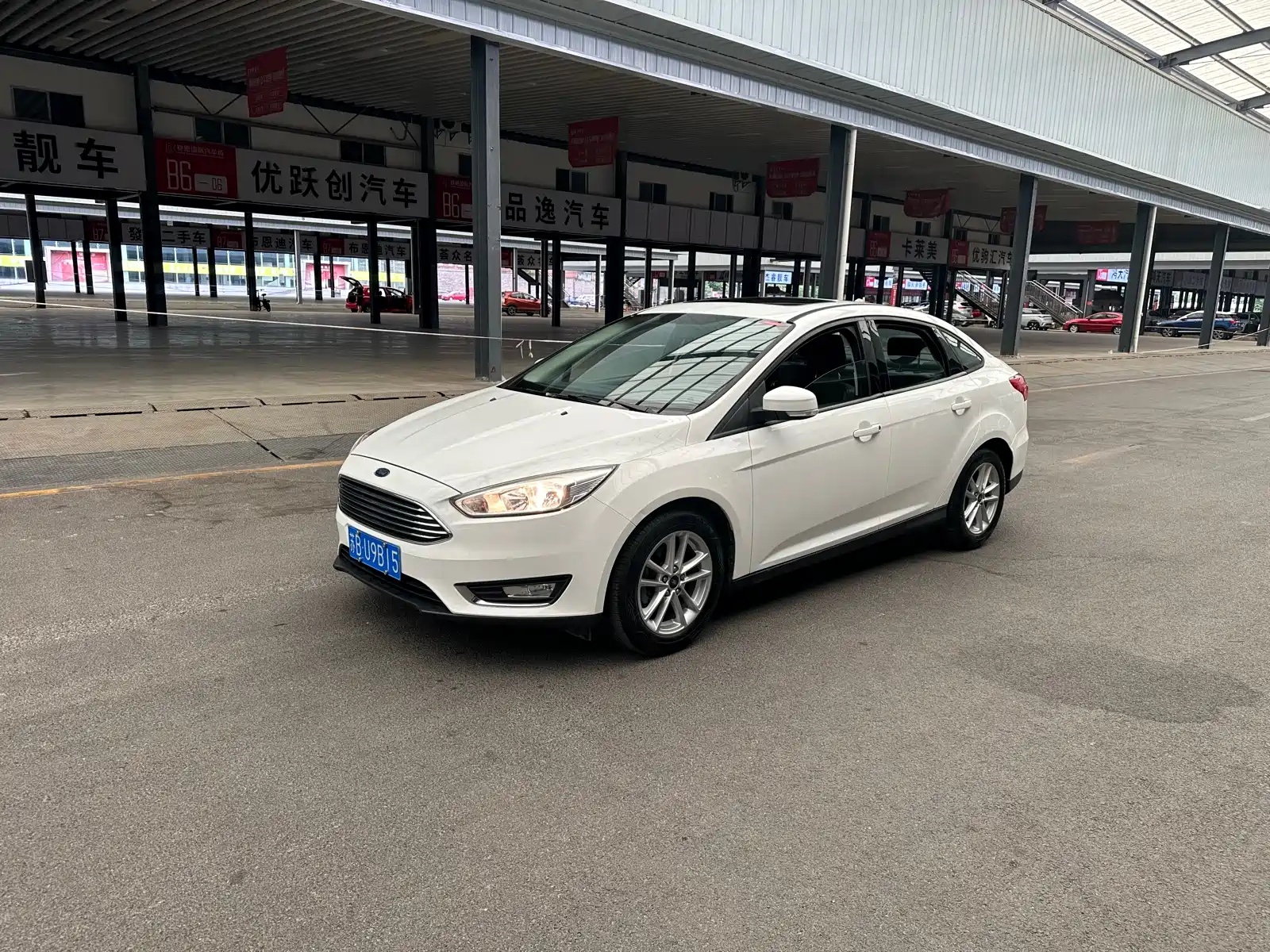 FORD FOCUS