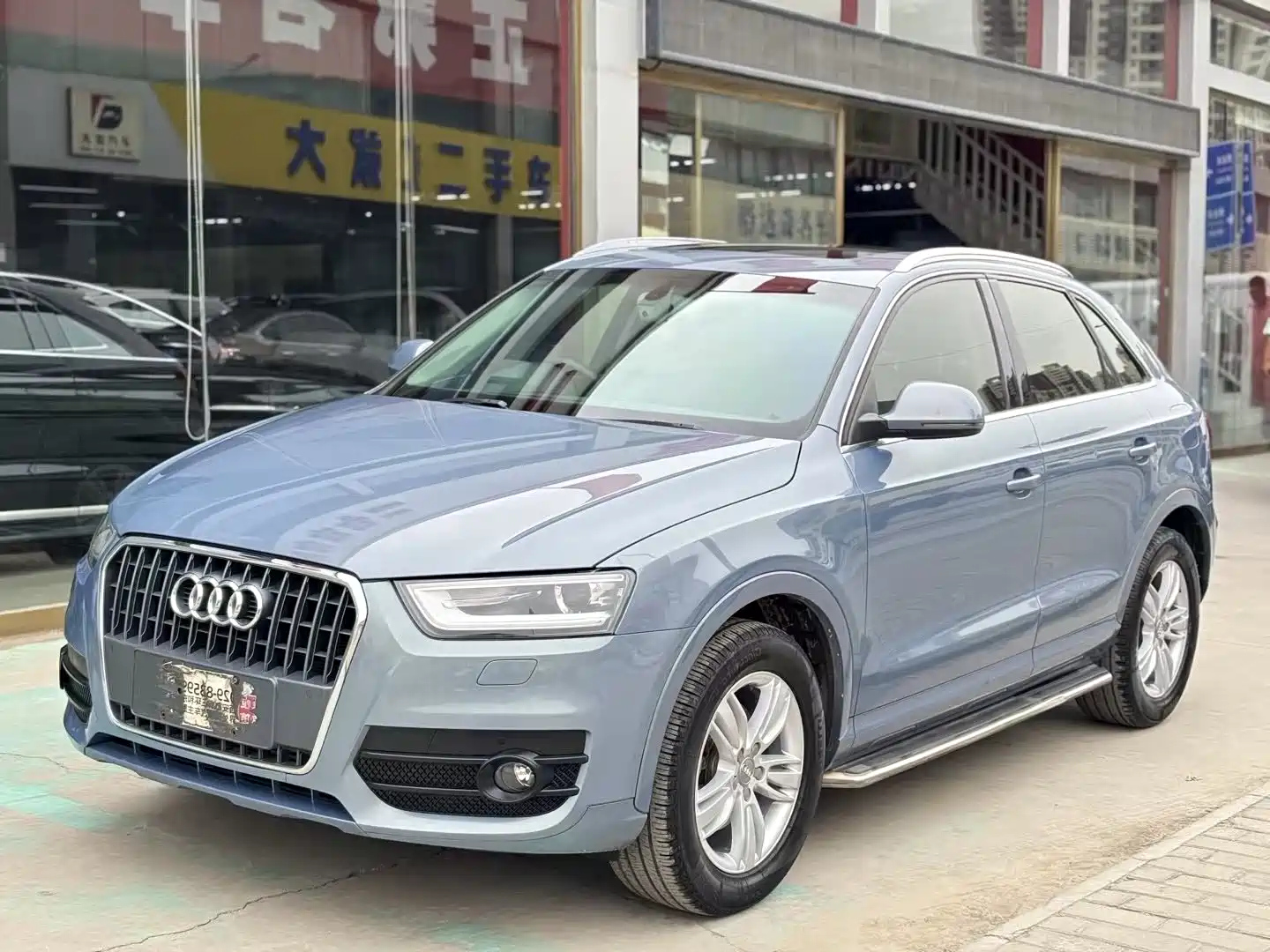 AUDI Q3