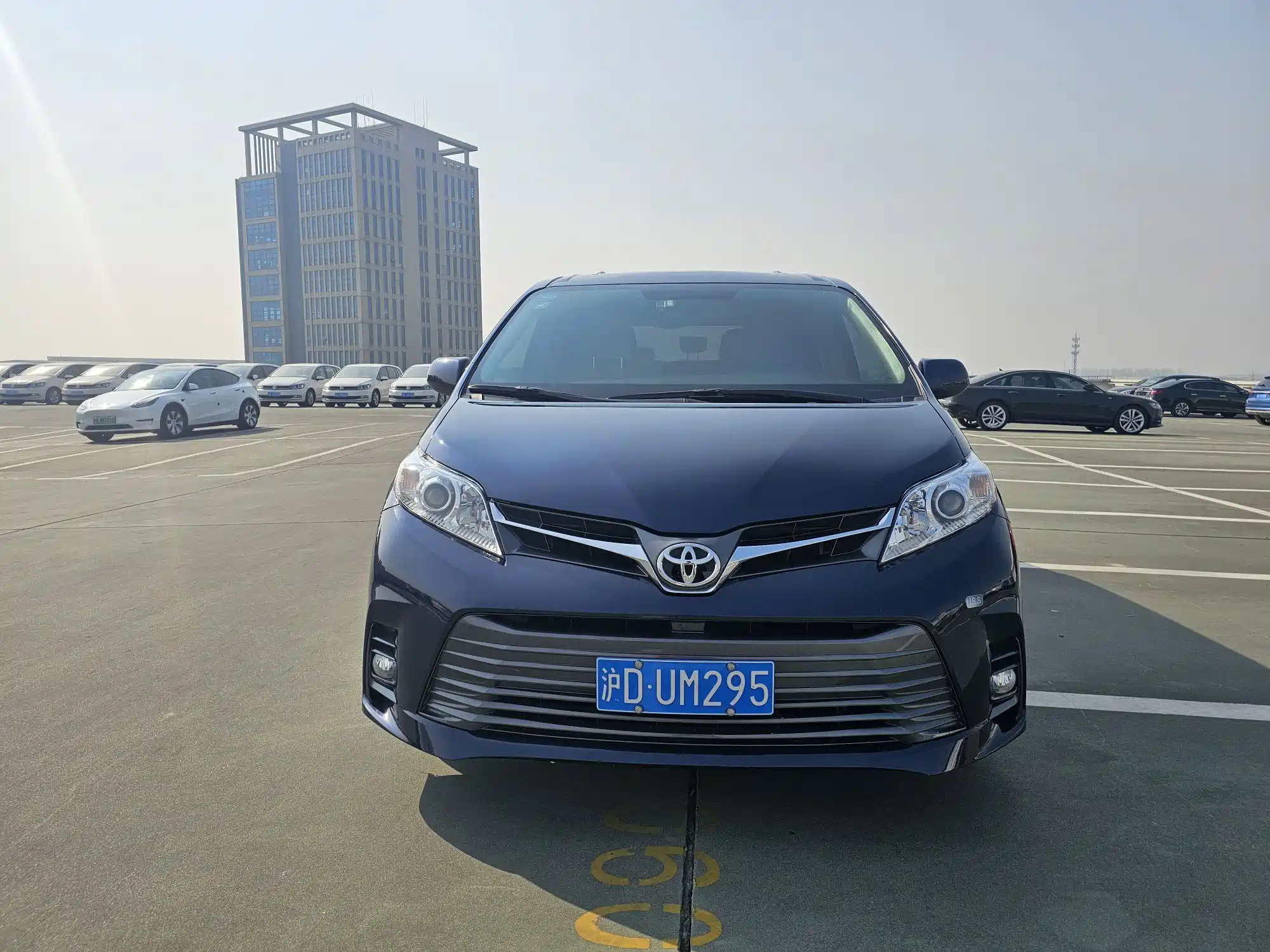 TOYOTA SIENNA