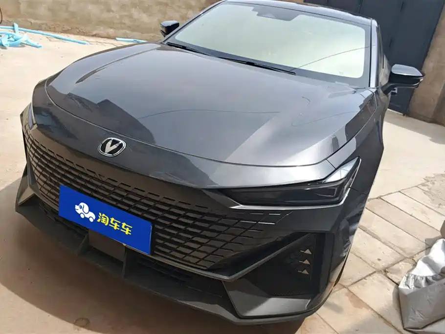CHANGAN UNI-V