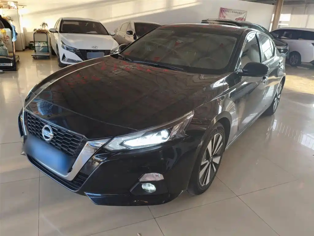 NISSAN TEANA