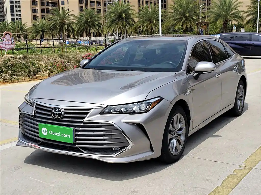 TOYOTA AVALON