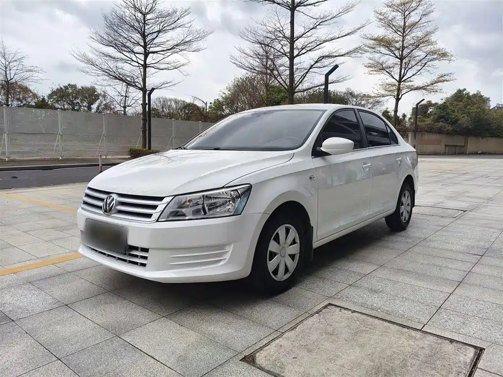 VOLKSWAGEN SANTANA