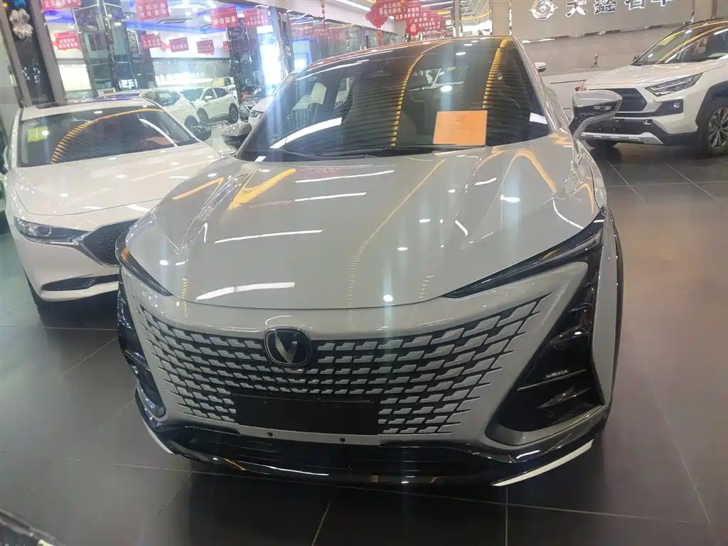 CHANGAN UNI-V