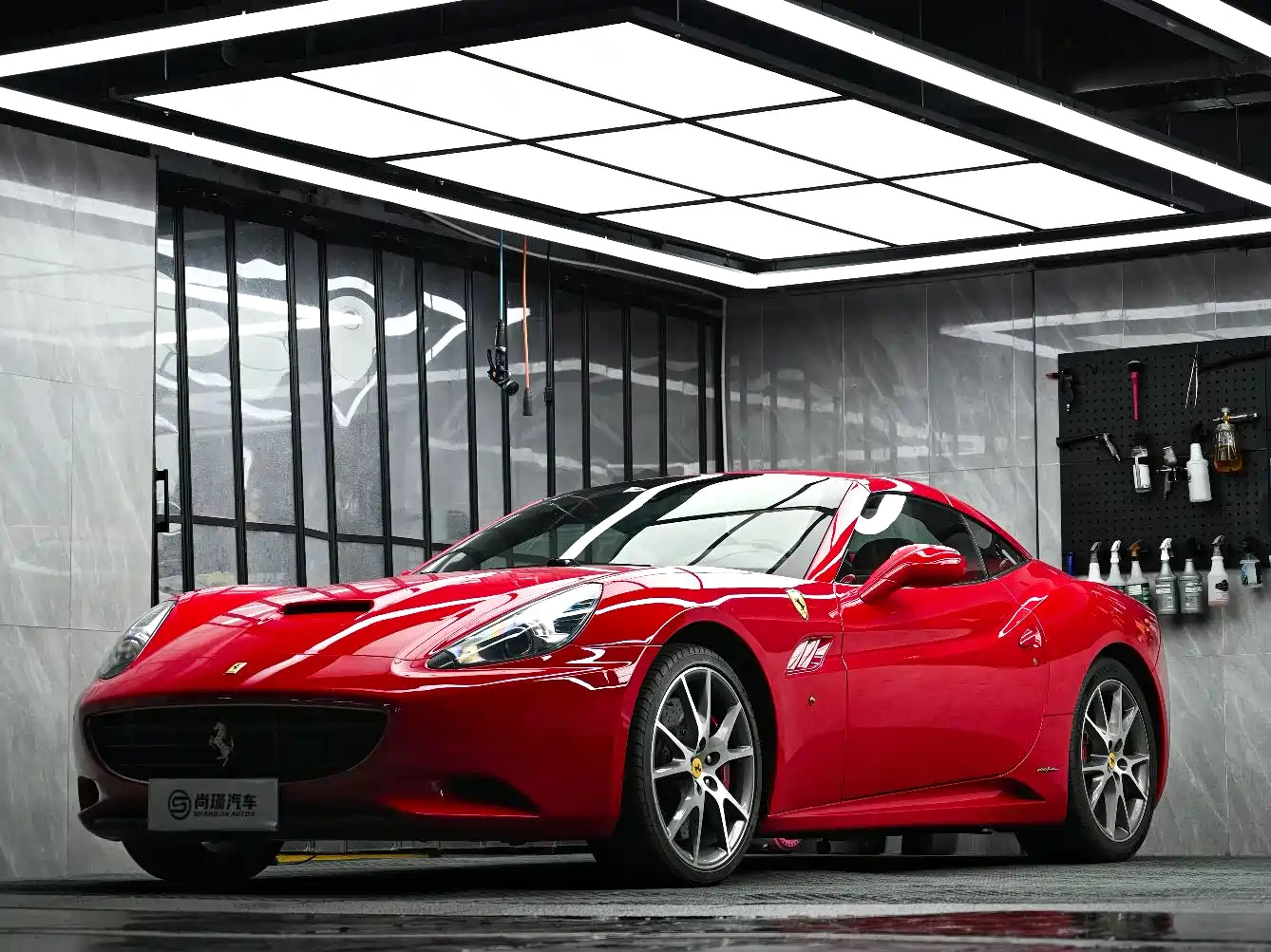 FERRARI CALIFORNIA T