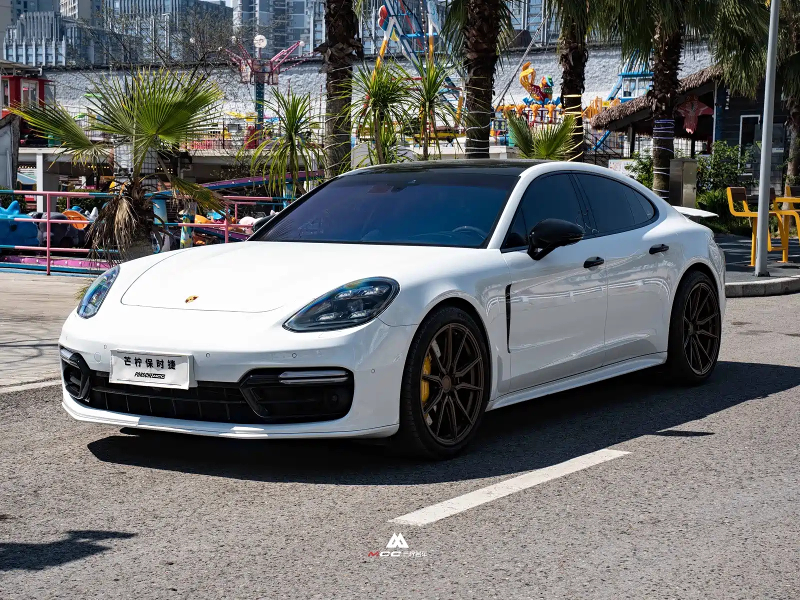 PORSCHE PANAMERA