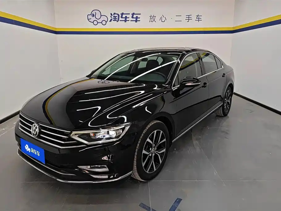 VOLKSWAGEN MAGOTAN 2020