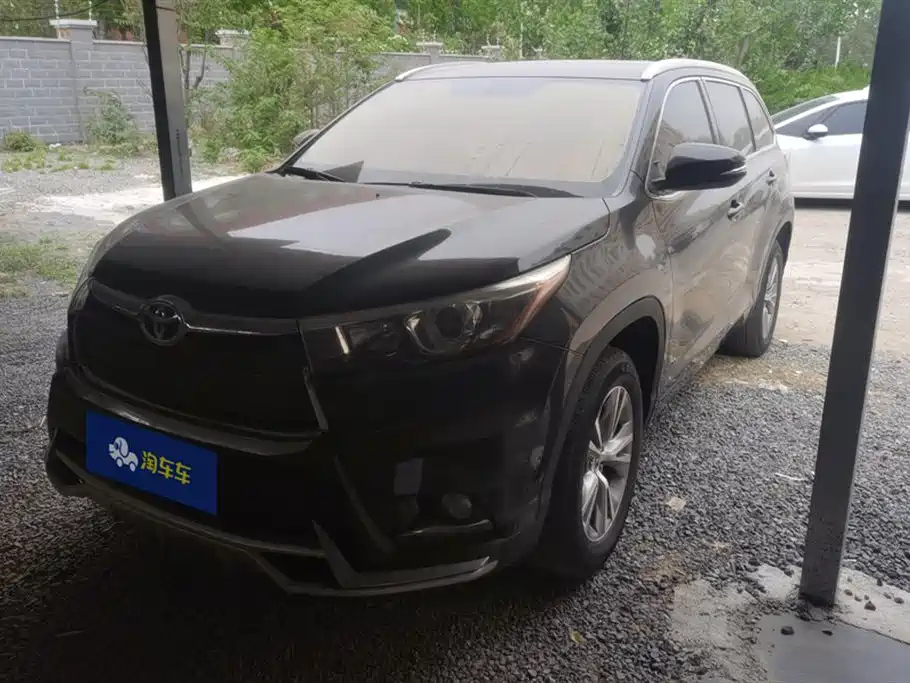 TOYOTA HIGHLANDER 2015