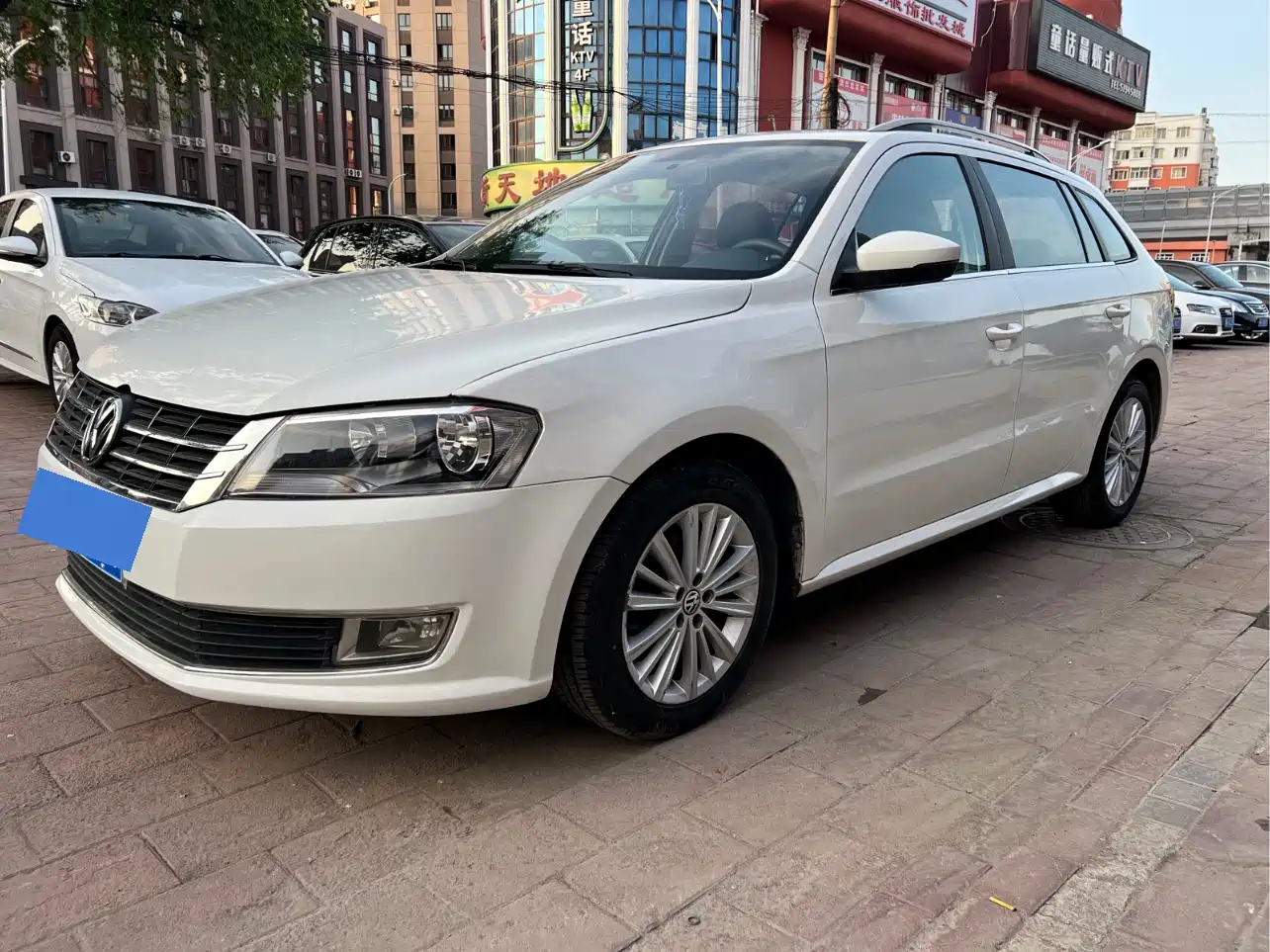 VOLKSWAGEN LAVIDA 2013