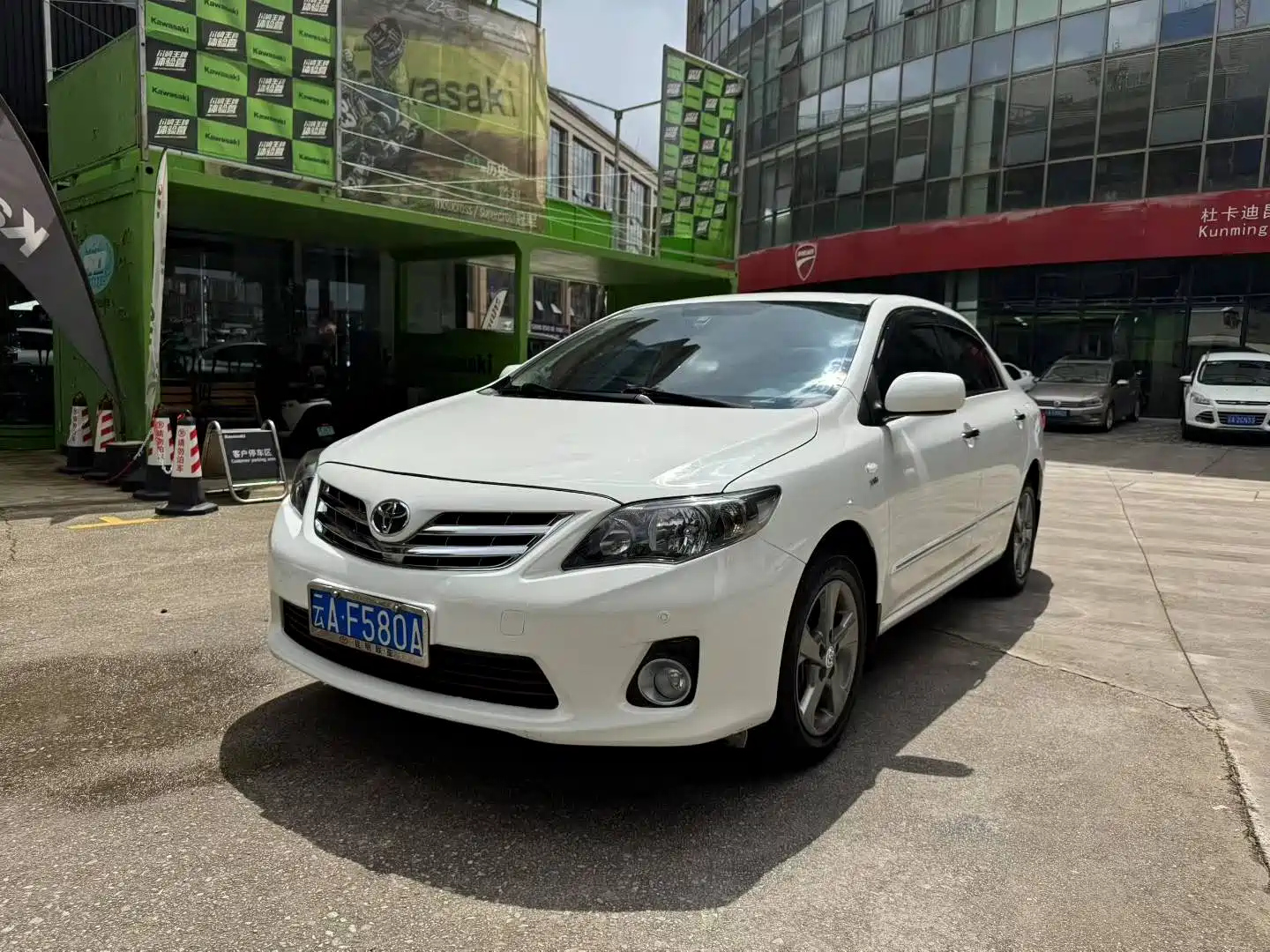 TOYOTA COROLLA 2012