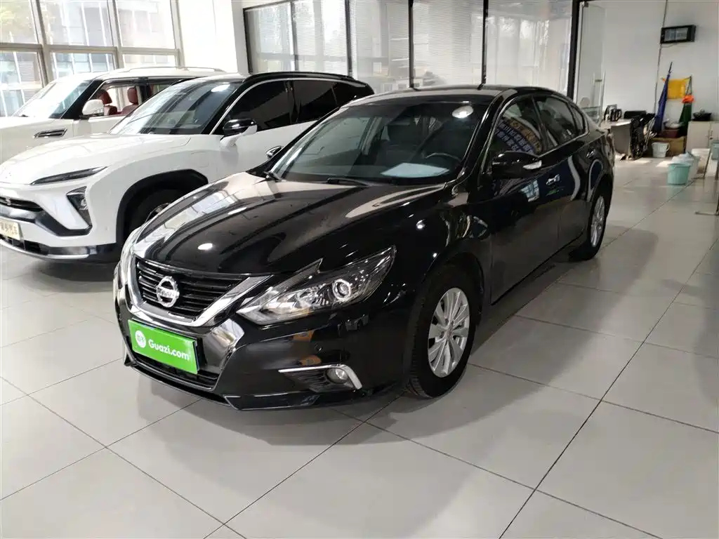 NISSAN TEANA 2016