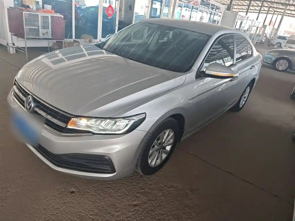 VOLKSWAGEN BORA 2019