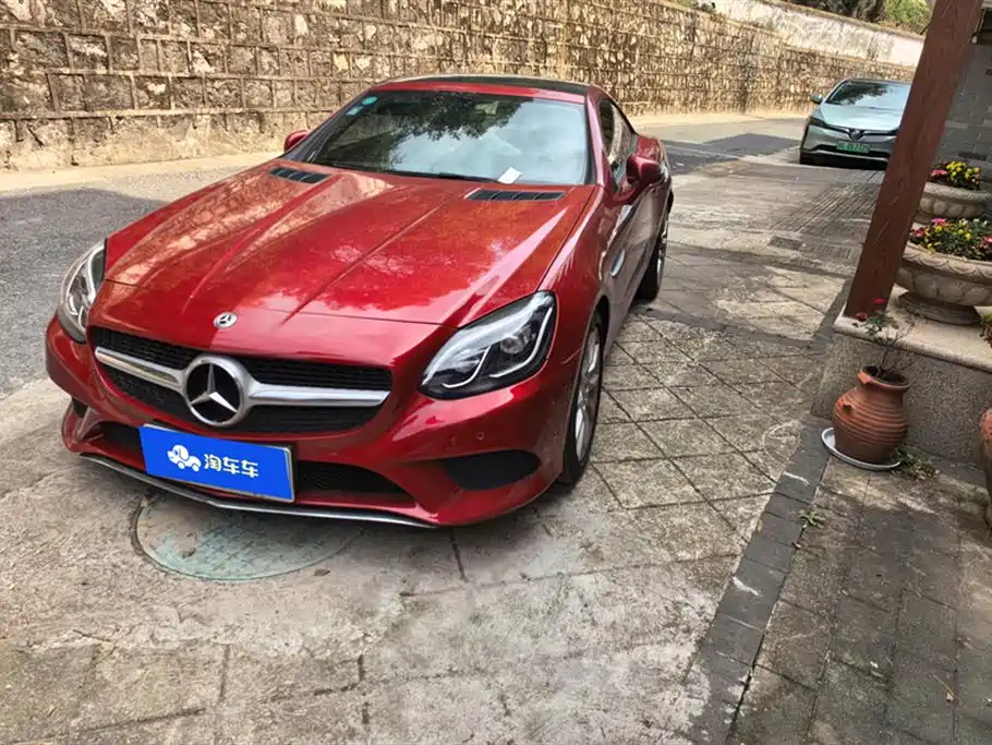 MERCEDES BENZ SLC 2018