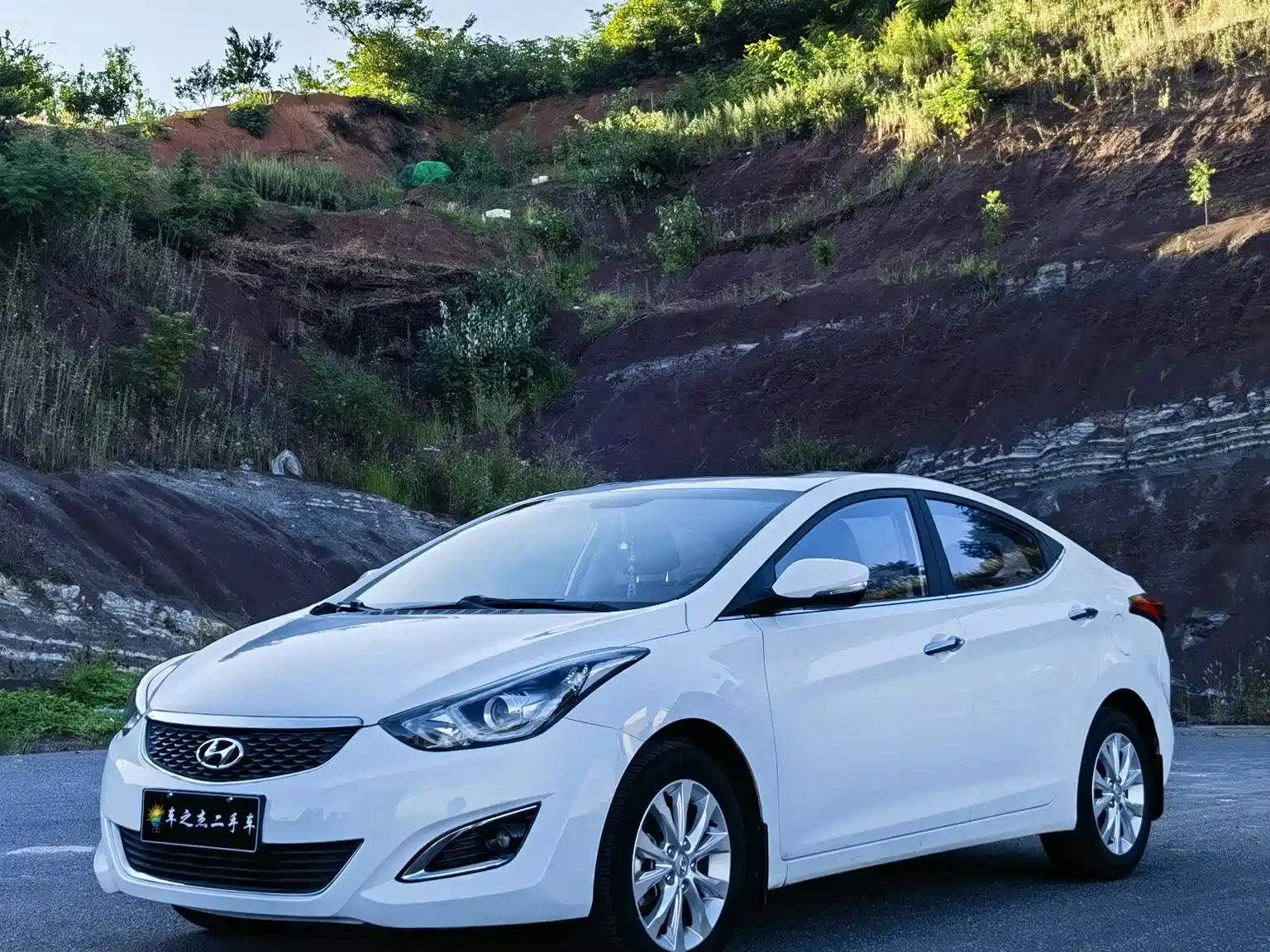 HYUNDAI ELANTRA 2016