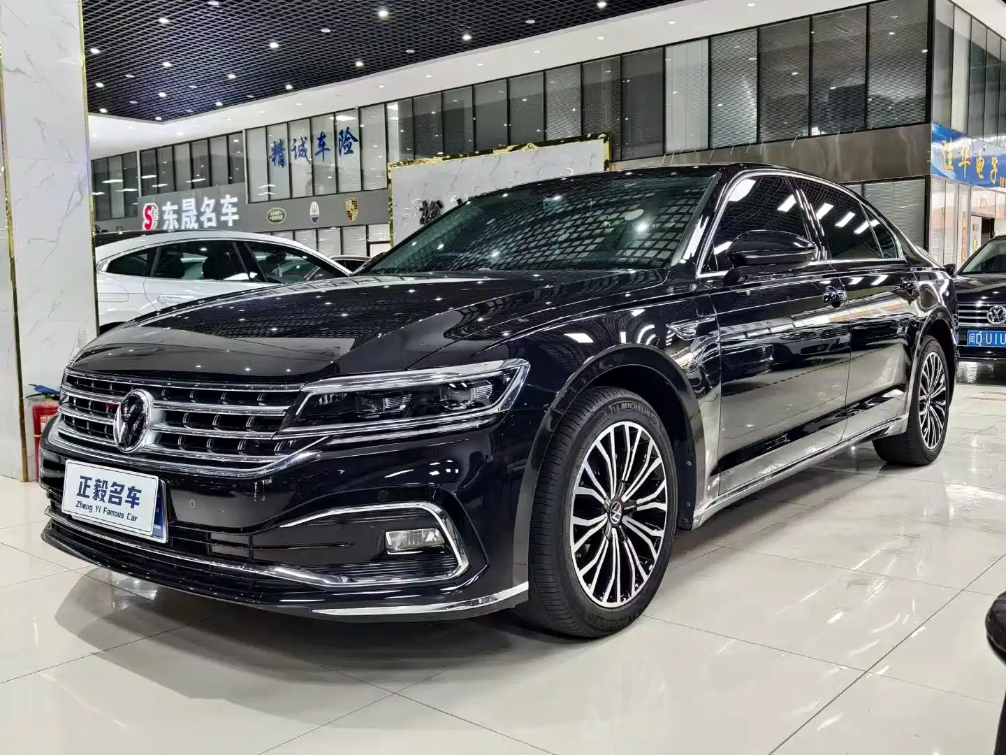 VOLKSWAGEN PHIDEON 2021