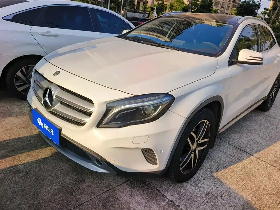 MERCEDES BENZ GLA 2016
