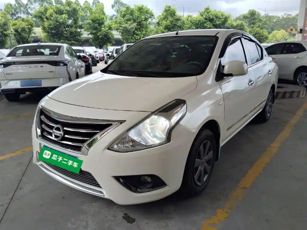 NISSAN SUNNY 2015
