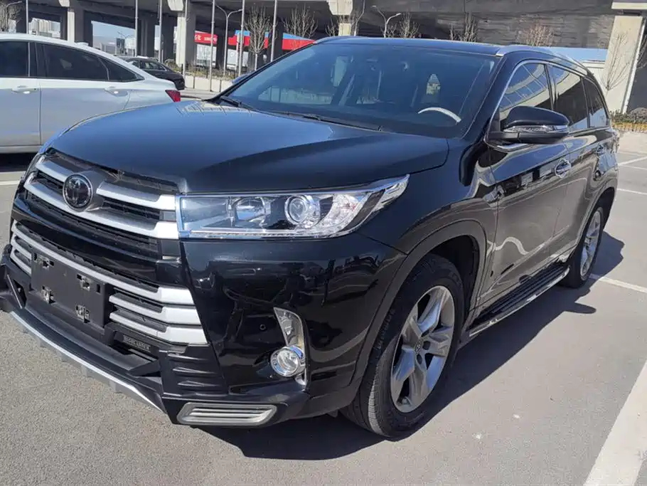 TOYOTA HIGHLANDER 2018