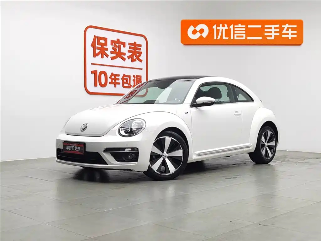 VOLKSWAGEN BEETLE 2014