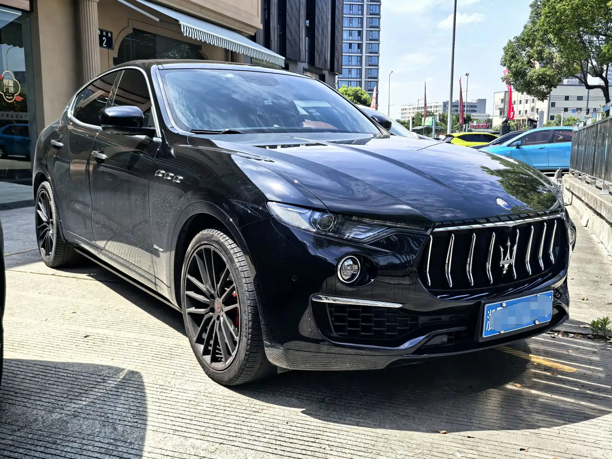 MASERATI LEVANTE 2019