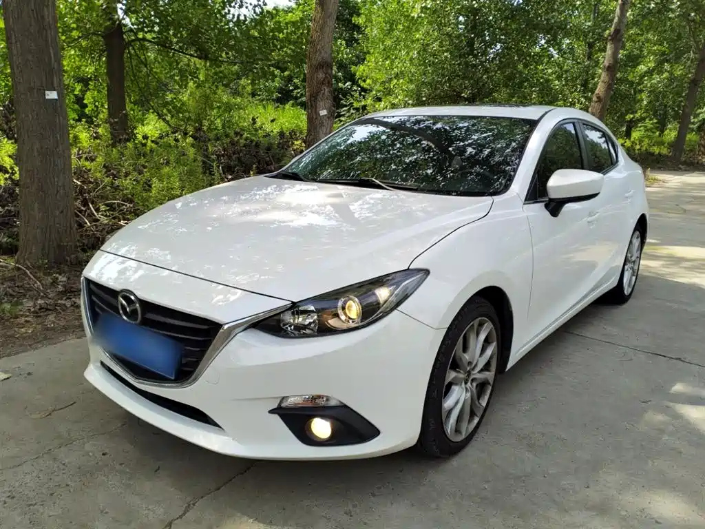 MAZDA 3 AXELA 2014
