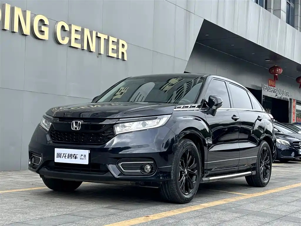 HONDA AVANCIER 2019