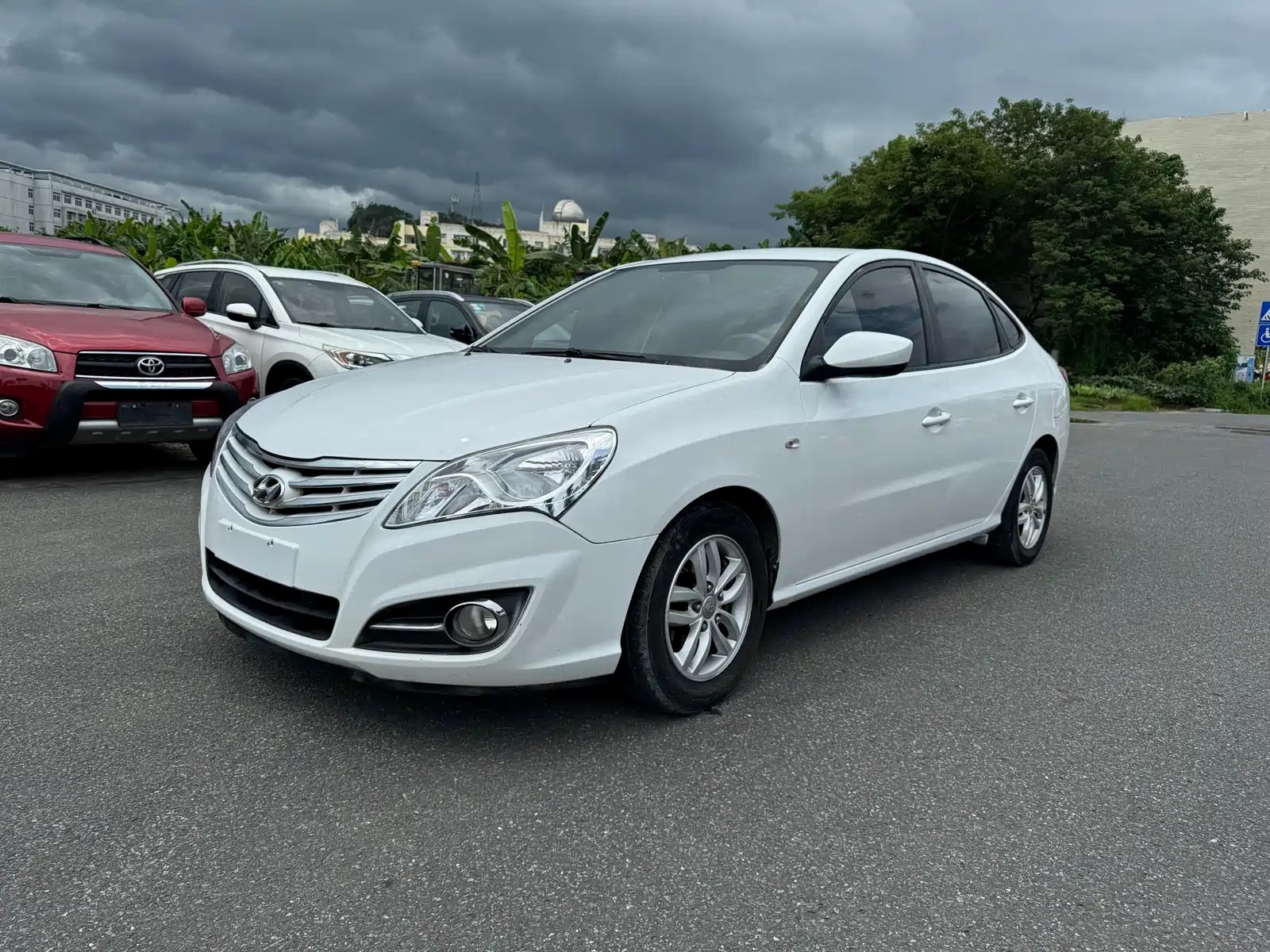 HYUNDAI CELESTA 2011