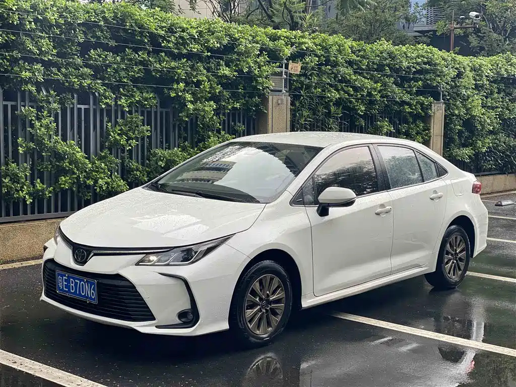 TOYOTA COROLLA 2019