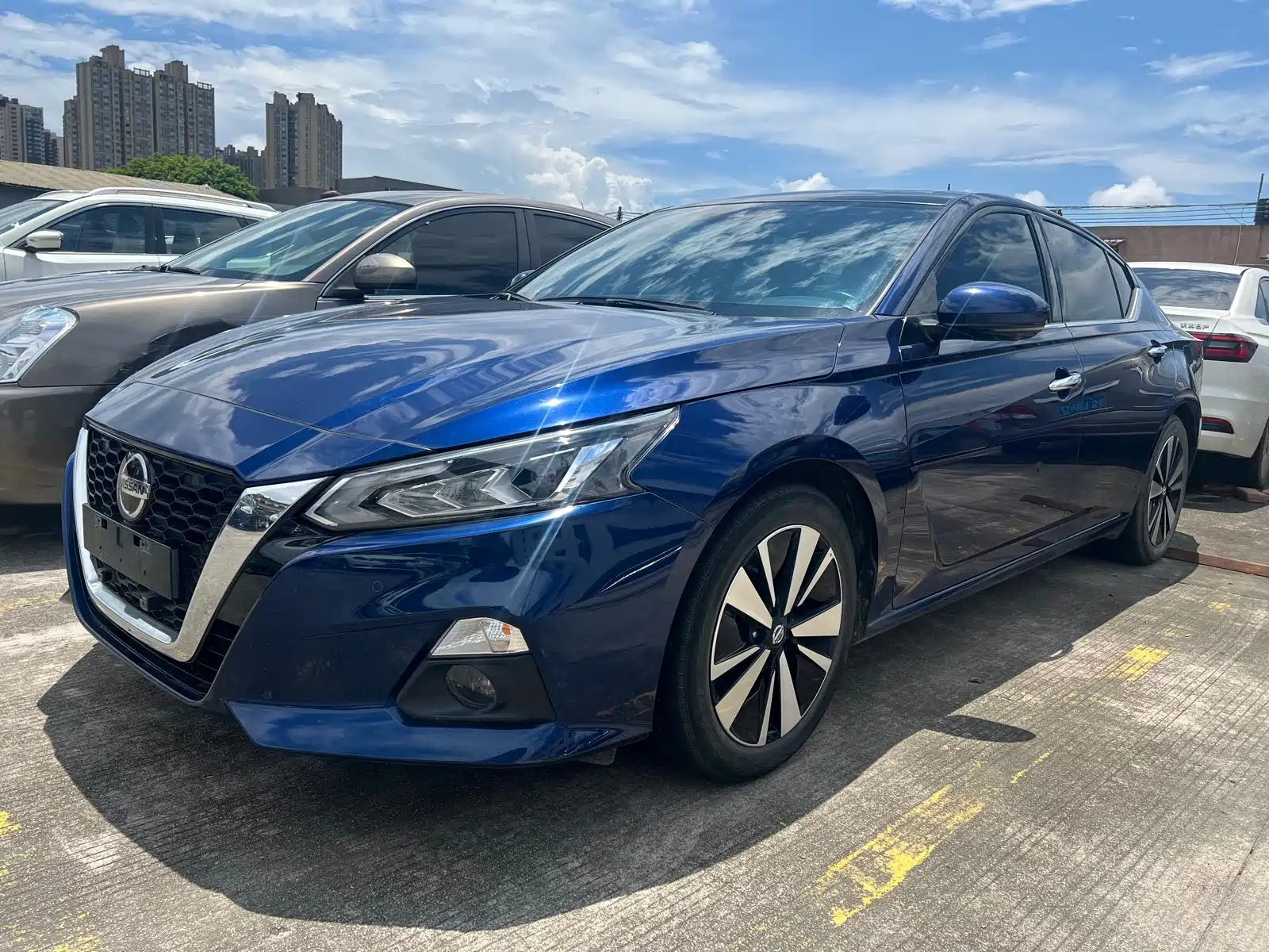 NISSAN TEANA 2021