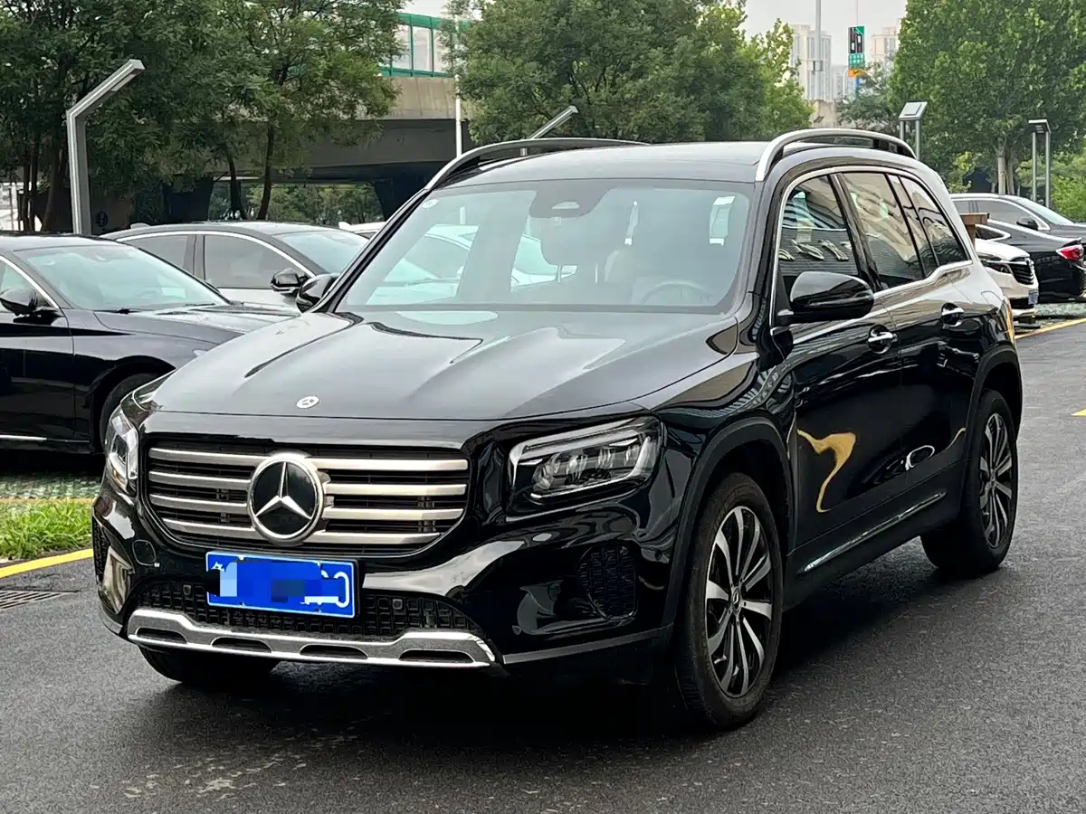 MERCEDES BENZ GLB 2024