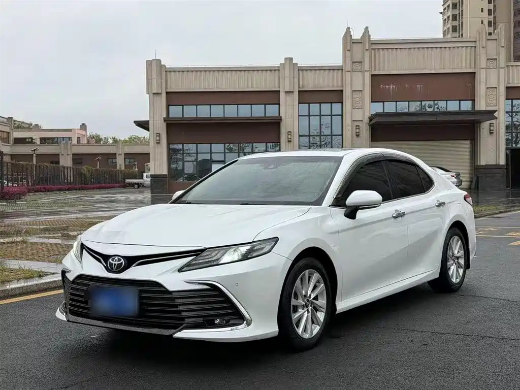 TOYOTA CAMRY 2021