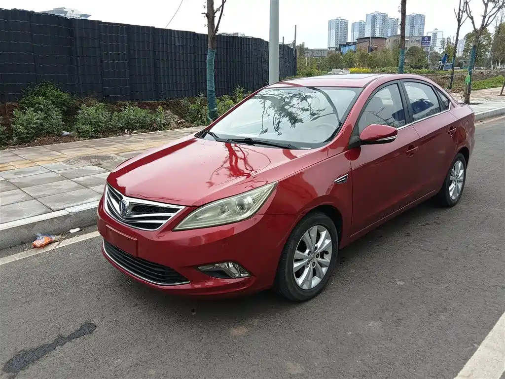CHANGAN EADO 2014