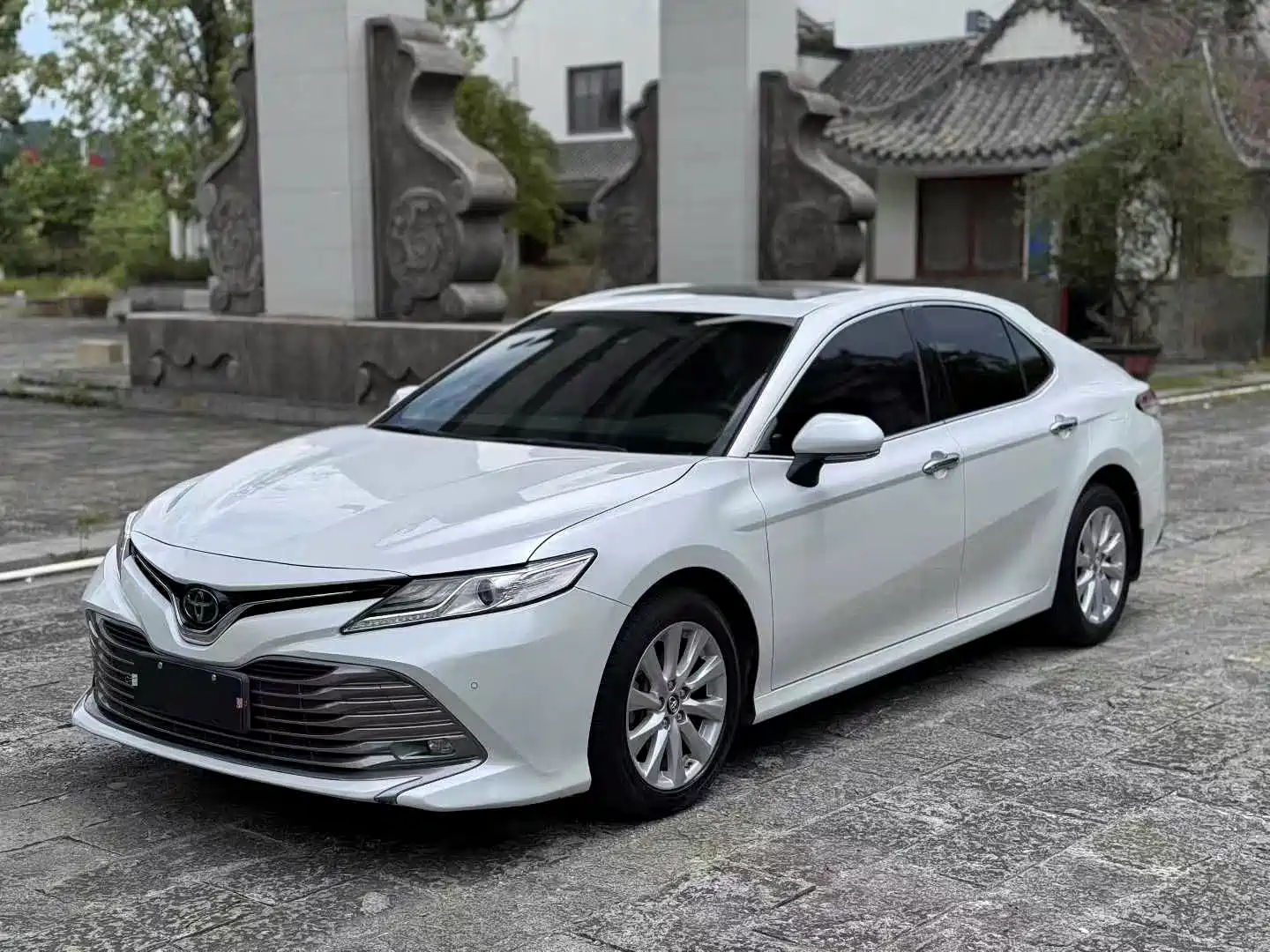 TOYOTA CAMRY 2018