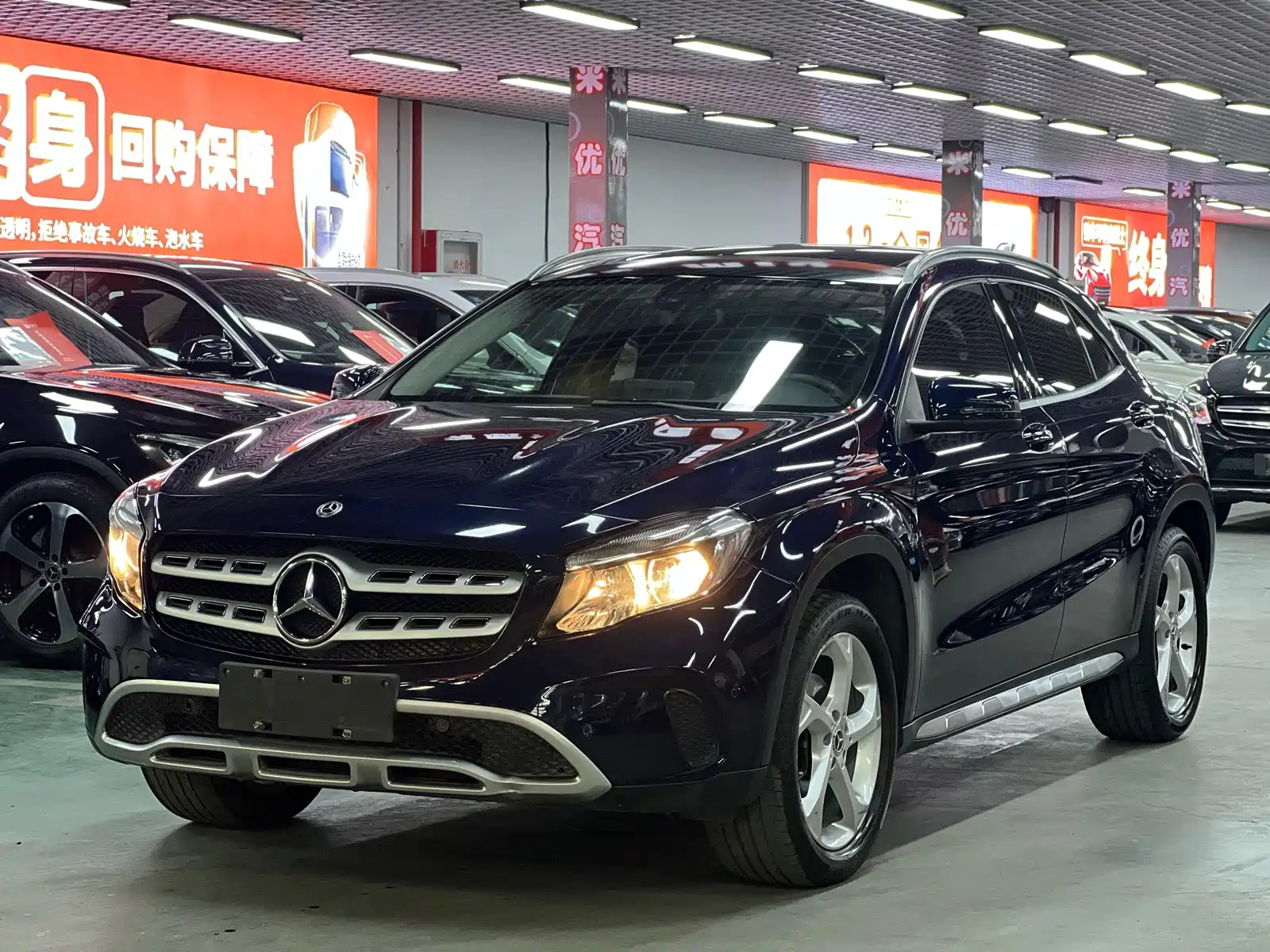 MERCEDES BENZ GLA 2018