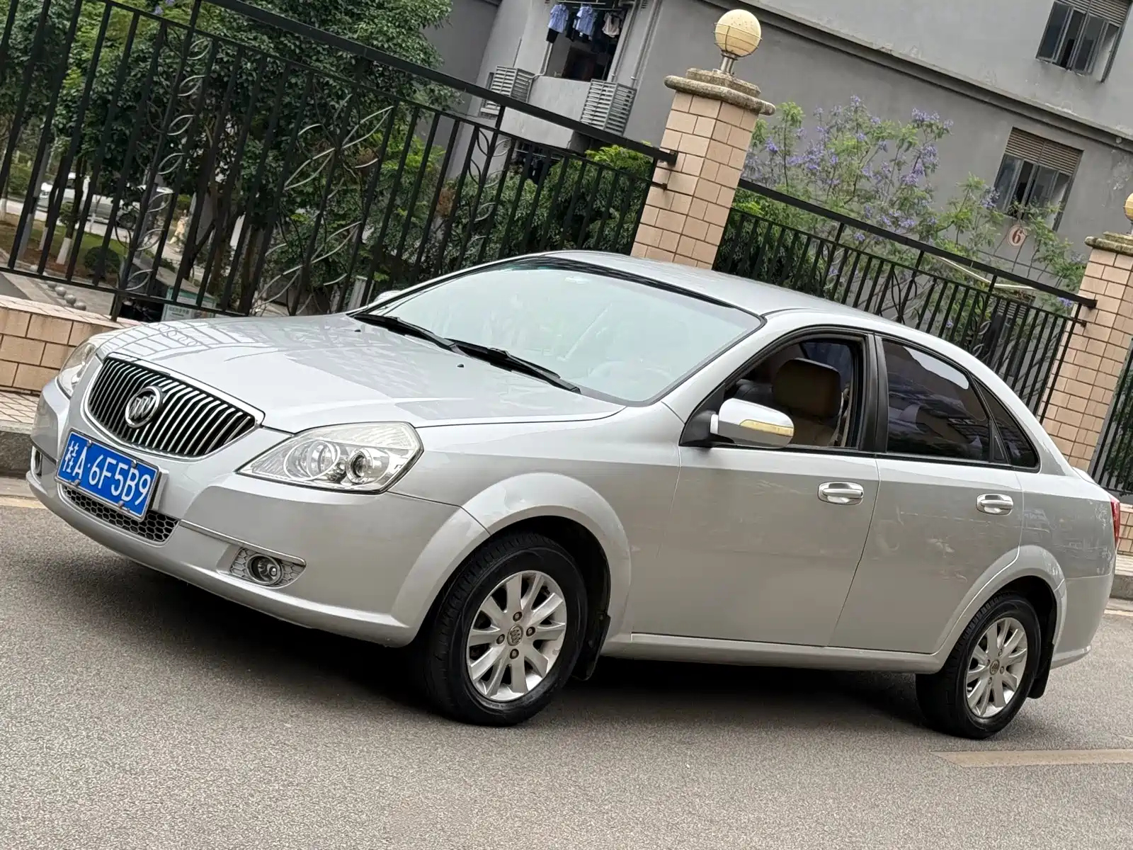 BUICK EXCELLE 2011